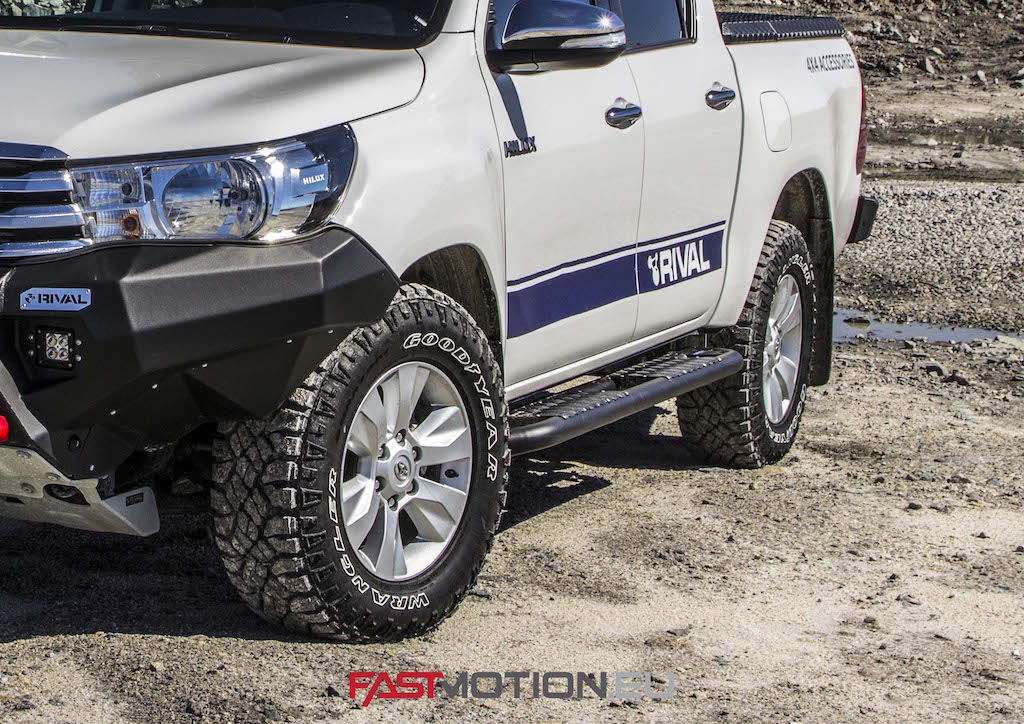 hilux step